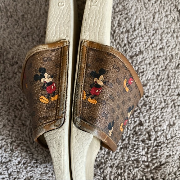 Gucci x Disney GG Mickey Mouse Slide Sandals - Cream and Brown - Picture 4 of 17